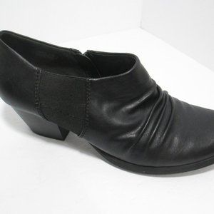 Yuu Black Faux Leather "Marry" Booties Women Size 11 M